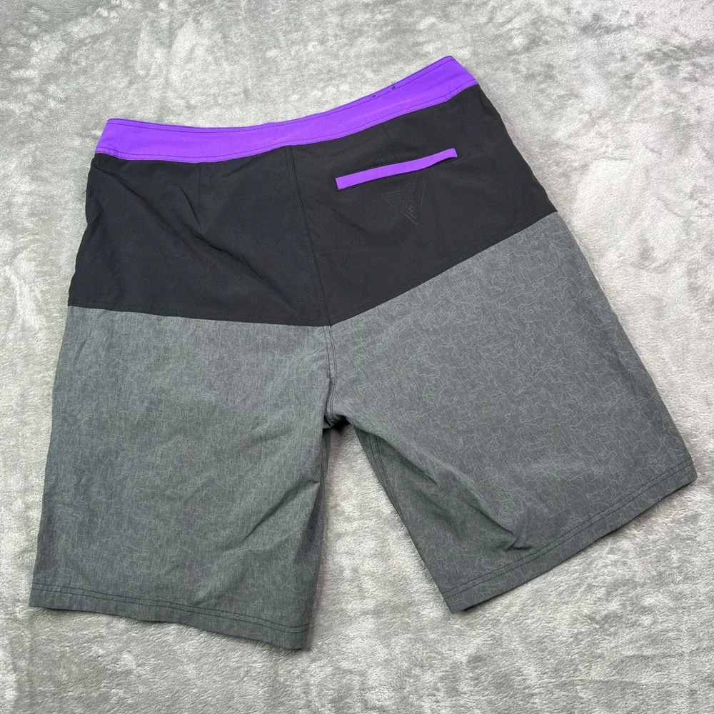 American Fighter Board Shorts Men 36 Grey Black Purple Patterned Swim Trunks 10